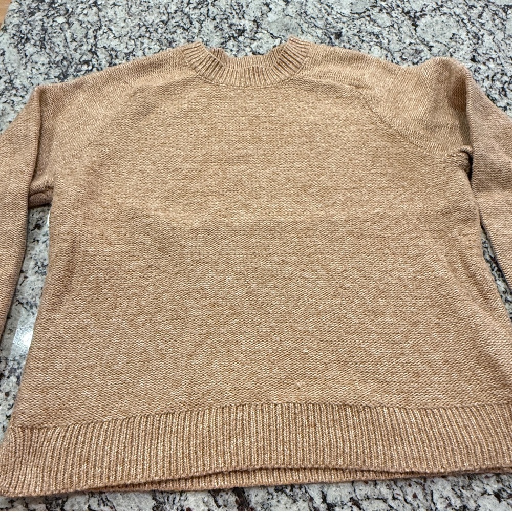 Banana Republic Women's Tan Crew Neck Sweater